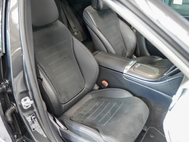 Mercedes-Benz C-Class view 10
