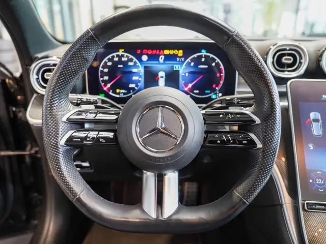 Mercedes-Benz C-Class view 26