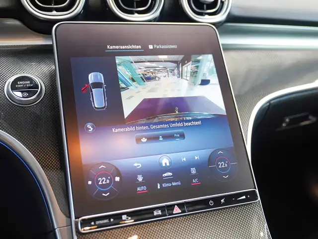 Mercedes-Benz C-Class view 25