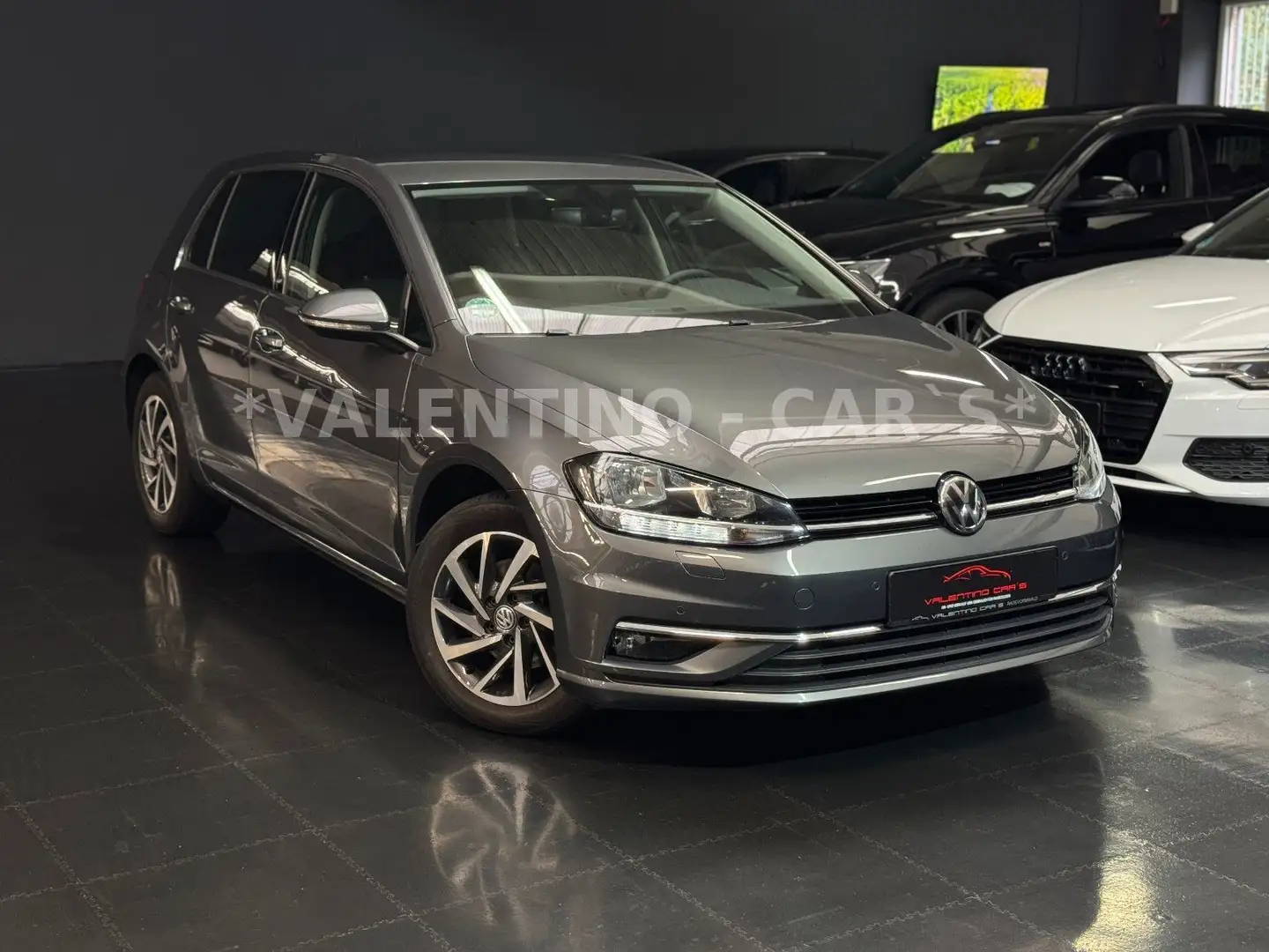 Volkswagen Golf VII Lim. Sound Virtual/Navi/App/ACC/Shz/PDC Grau - 1