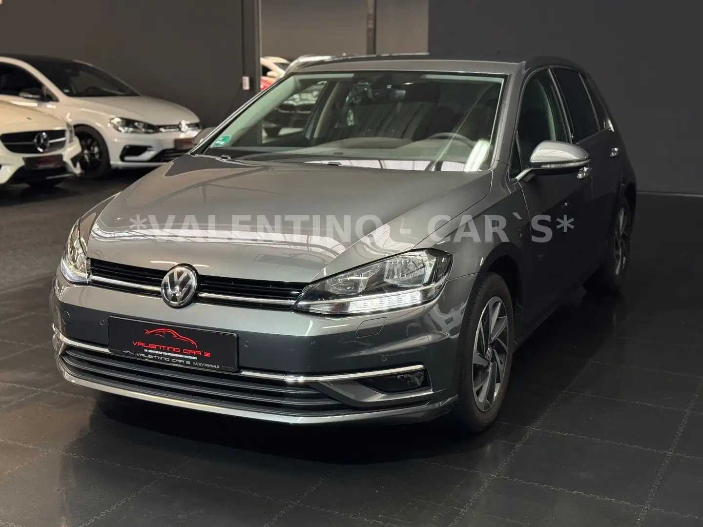 Volkswagen Golf VII Lim. Sound Virtual/Navi/App/ACC/Shz/PDC Grau - 2