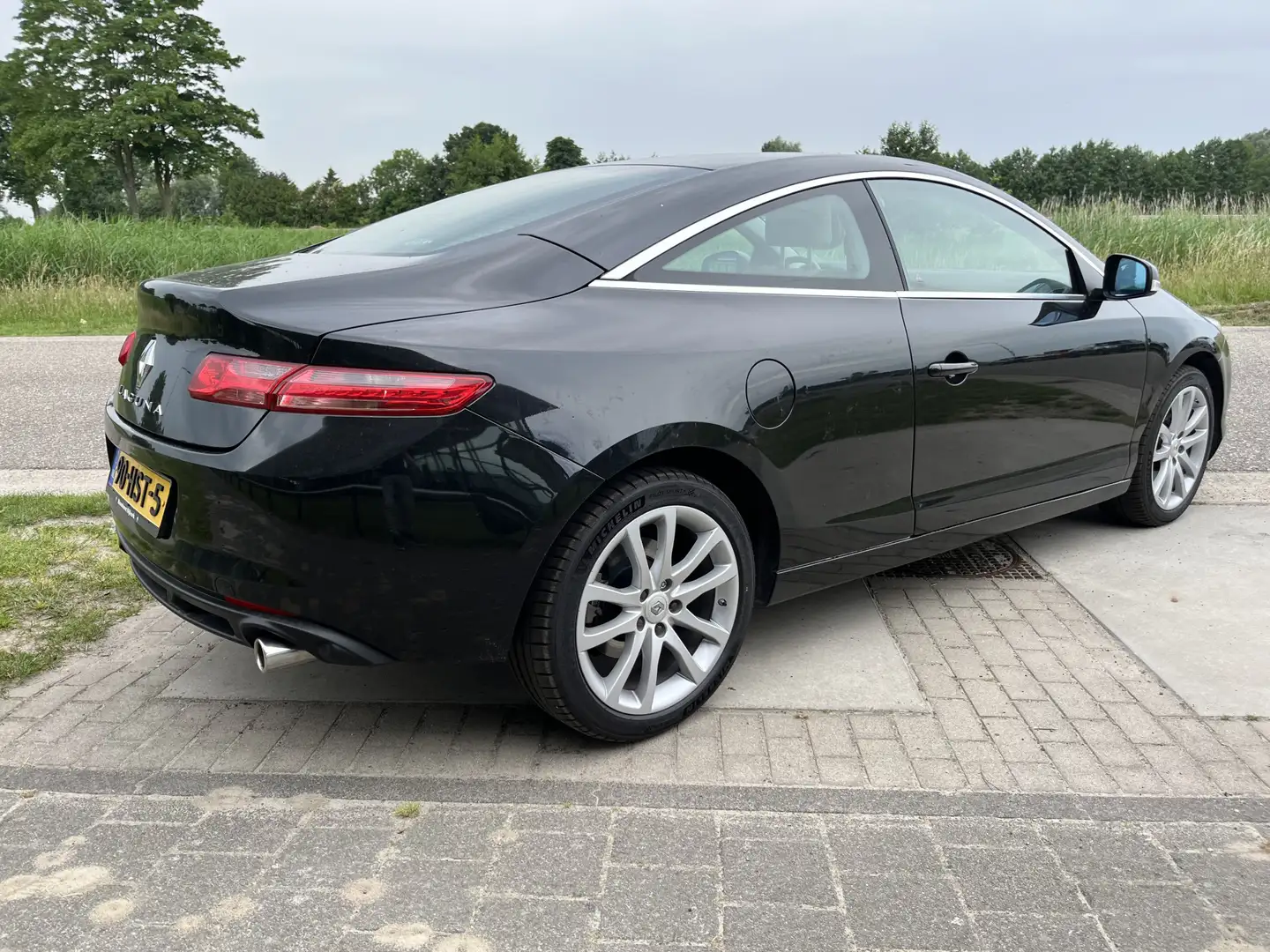 Renault Laguna Coupé 3.5 V6 Initiale / 238 PK / Dealer onderhoude Zwart - 2