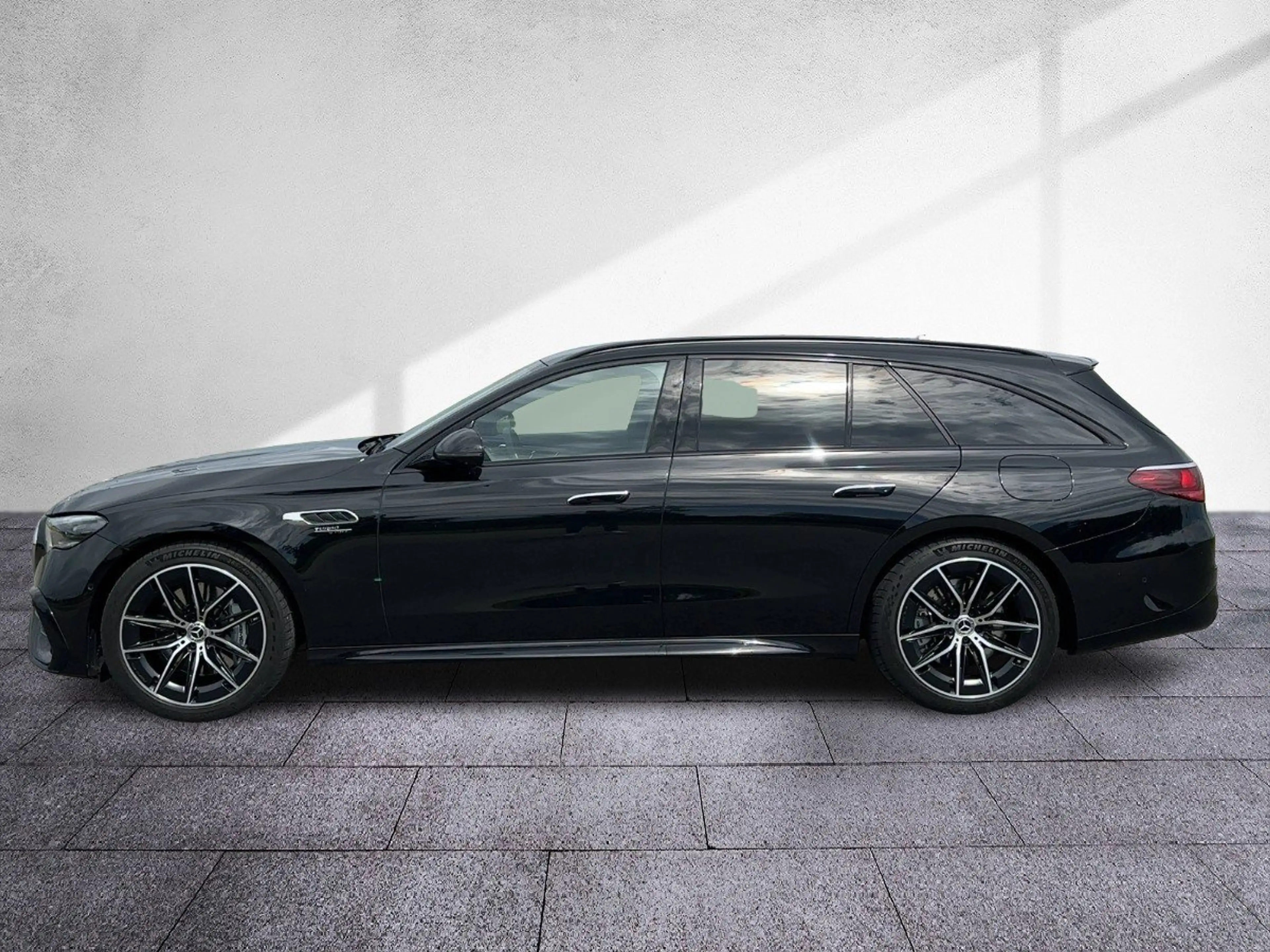 Mercedes-Benz E 53 AMG AMG E 53 HYBRID 4M+ T-Modell NP: 120.473 PREMIUM — photo 3