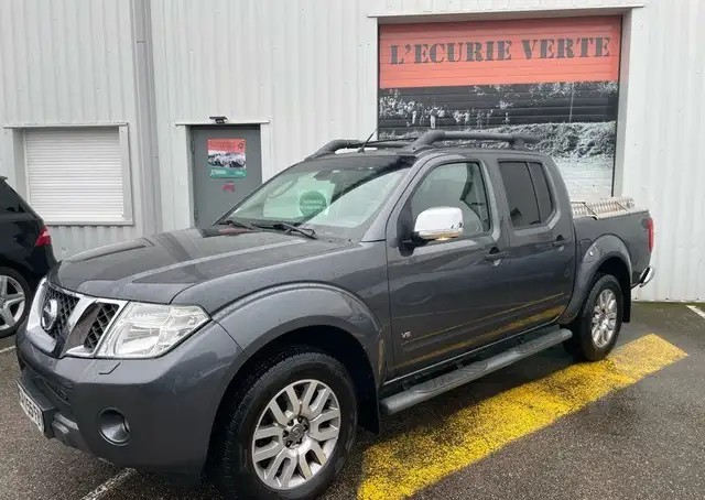 Nissan Navara 3,0 v6 dci 231 ch 4wd full options « suivi nissan »