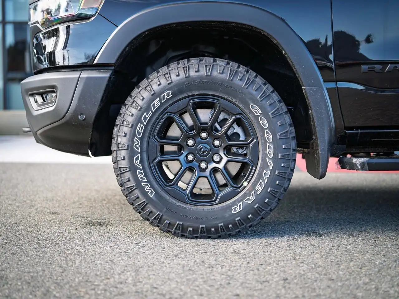 RAM 1500 снимка RAM 1500
