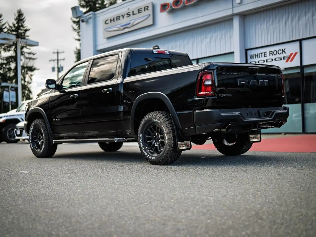 RAM 1500 снимка RAM 1500