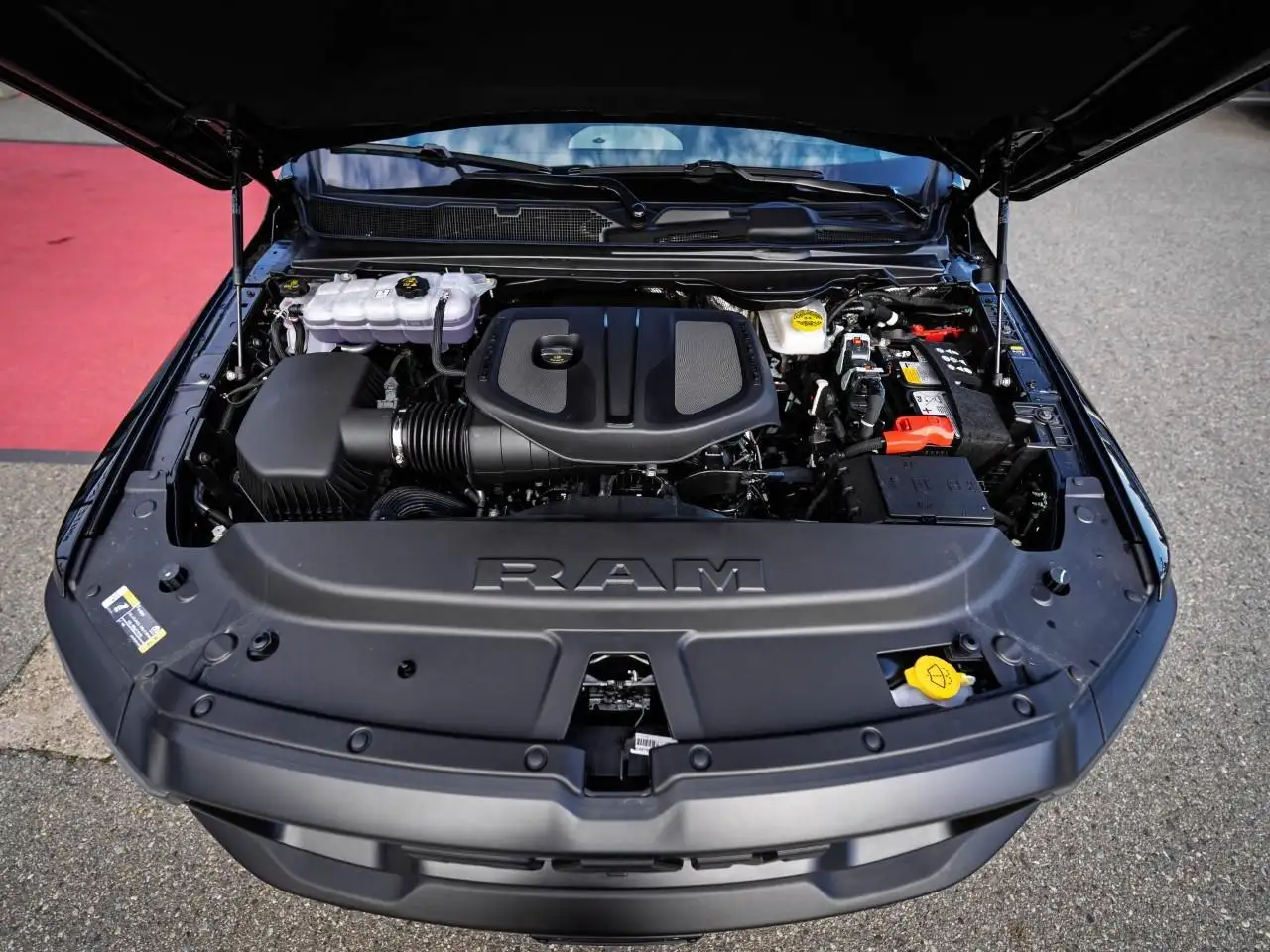 RAM 1500 снимка RAM 1500
