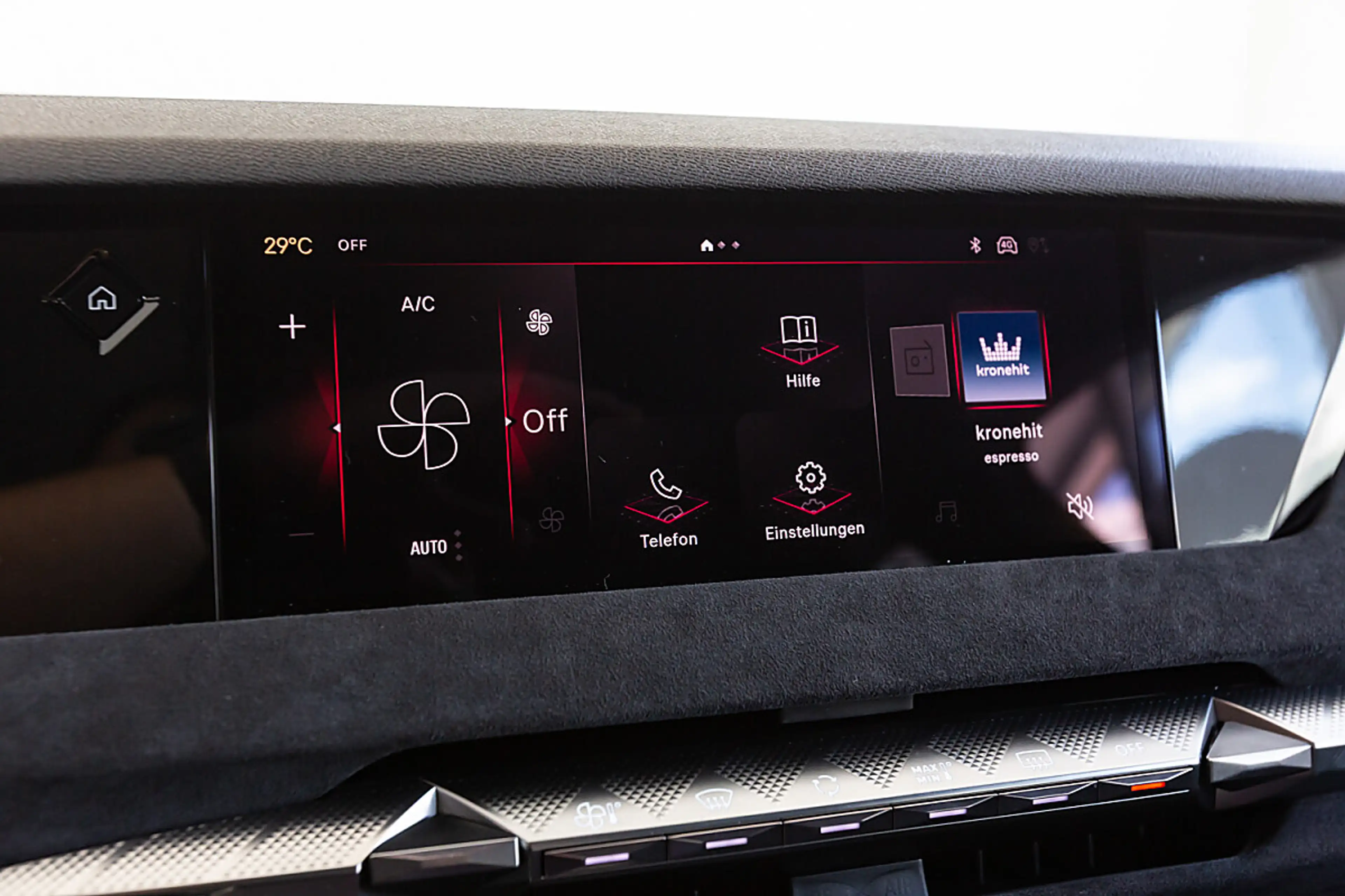 DS Automobiles DS 4 BlueHDi 130 S&S EAT8 Performance Line — photo 8