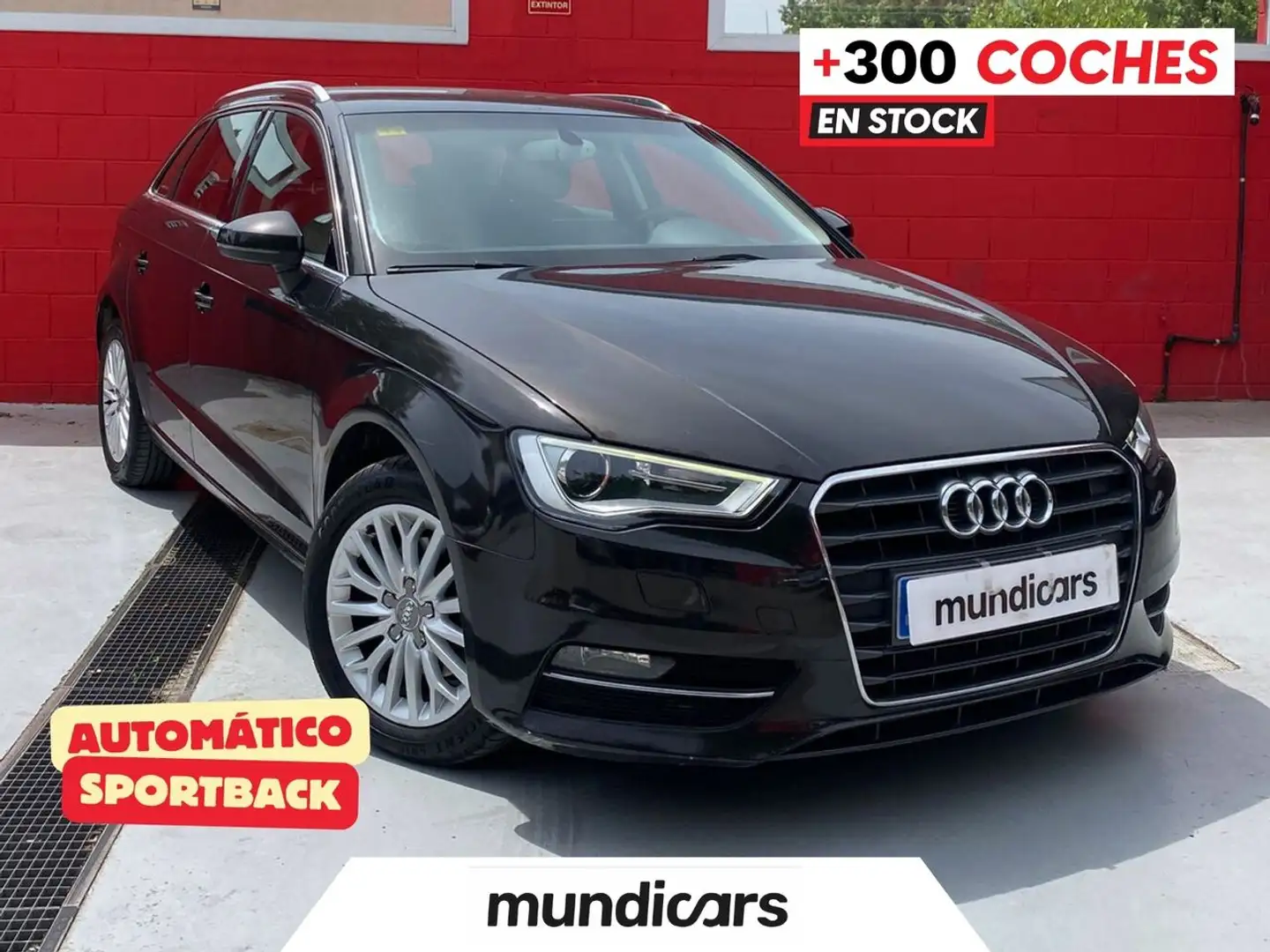Audi A3 Sportback 1.6TDI Ambiente S-Tronic 105 Schwarz - 1