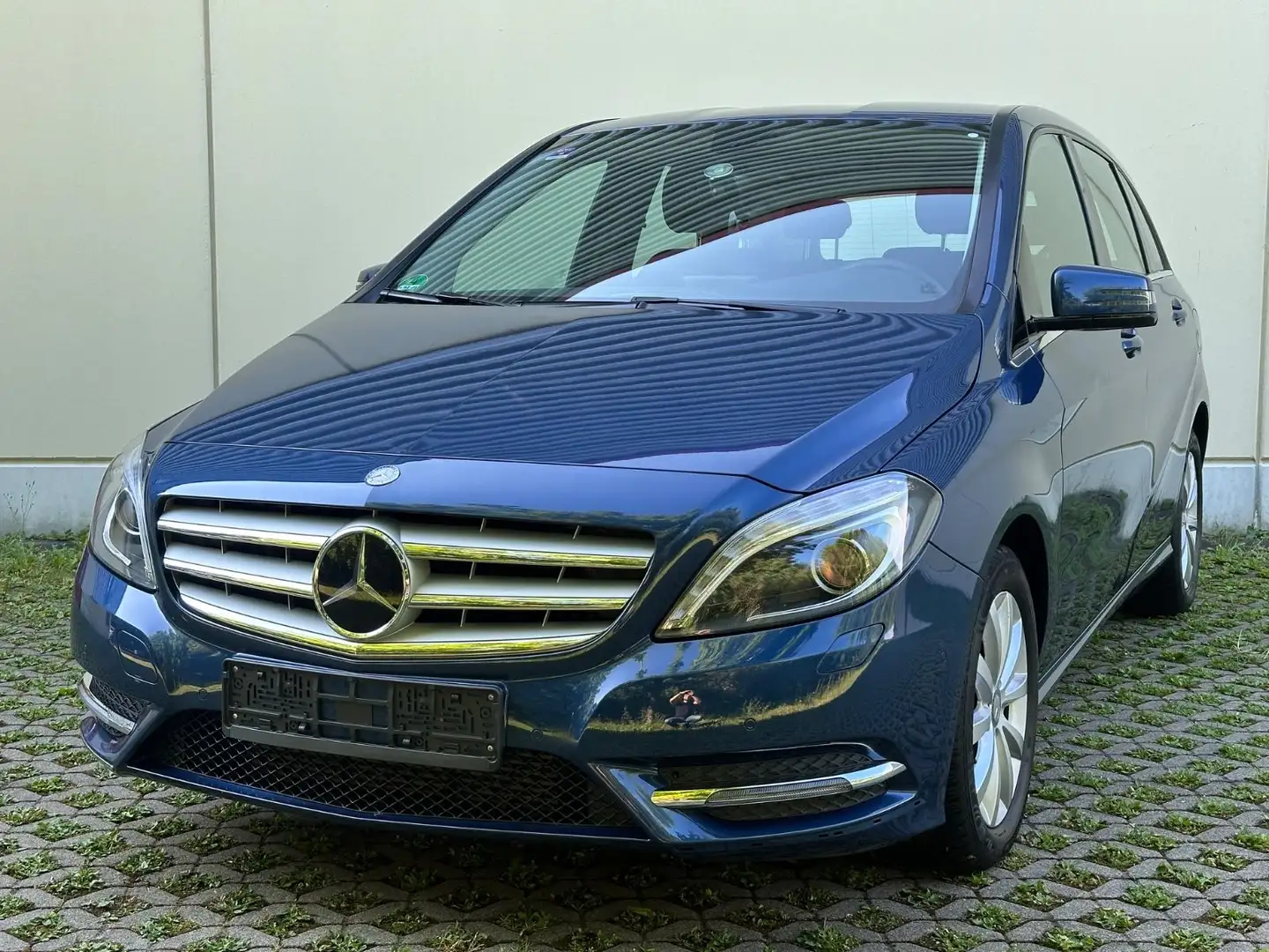 Mercedes-Benz B 180 | Xen | Navi | PDC | Bleu - 1