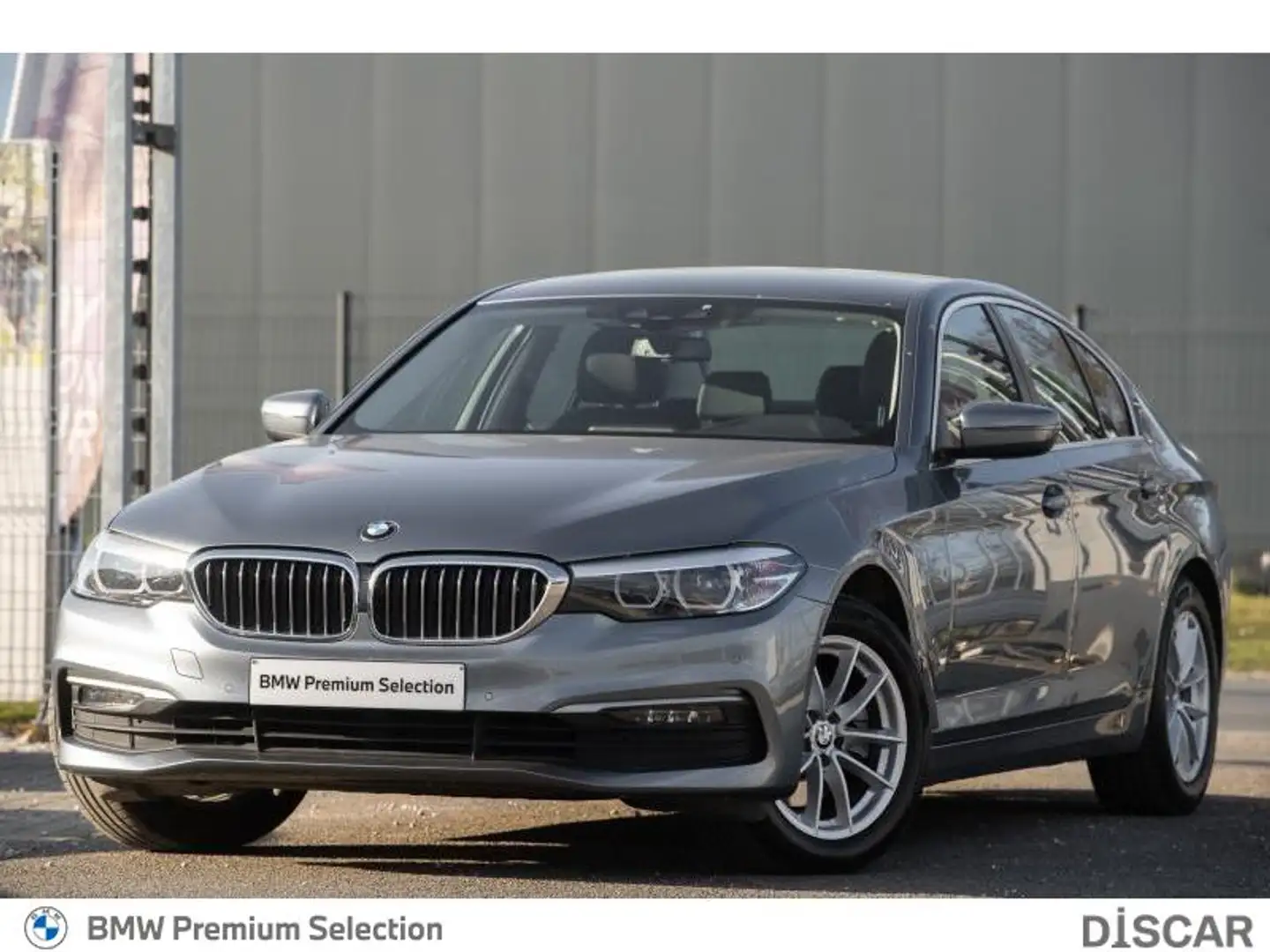 BMW 518 518d Berline BMW 518d Berline Gris - 1