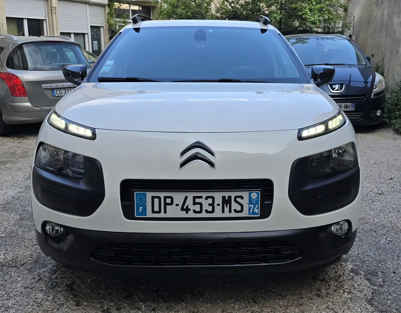 Citroen C4 Cactus 1.2 VTI 82ch ESSENCE - 1