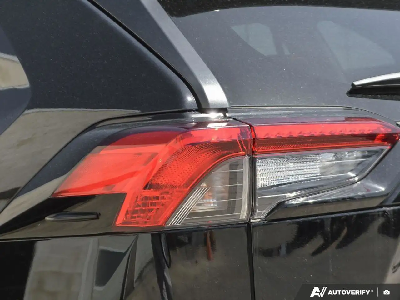 Toyota RAV 4 снимка Toyota RAV 4