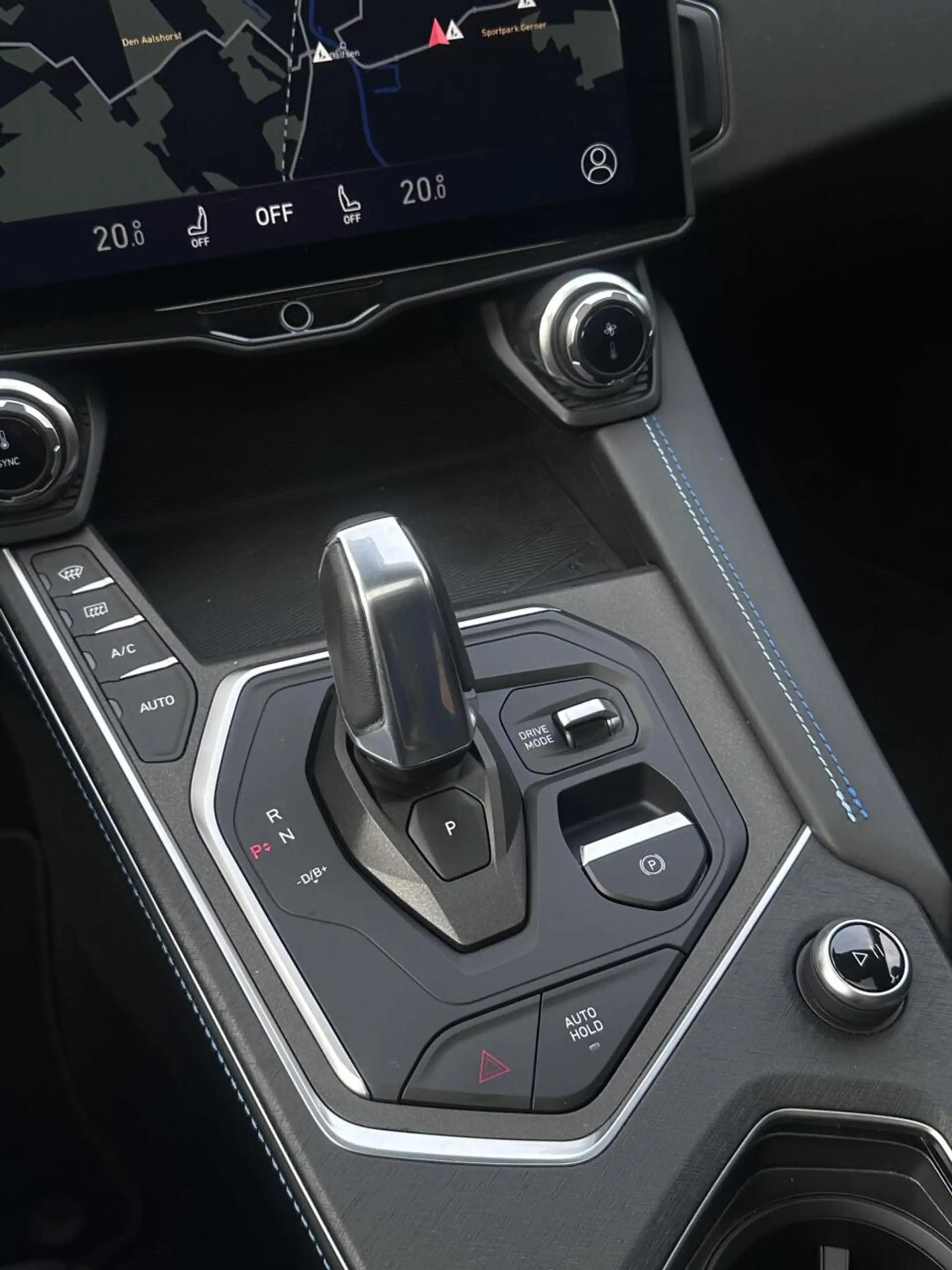Lynk & Co 01 1.5 Led, 360 Camera, LM.. — photo 13
