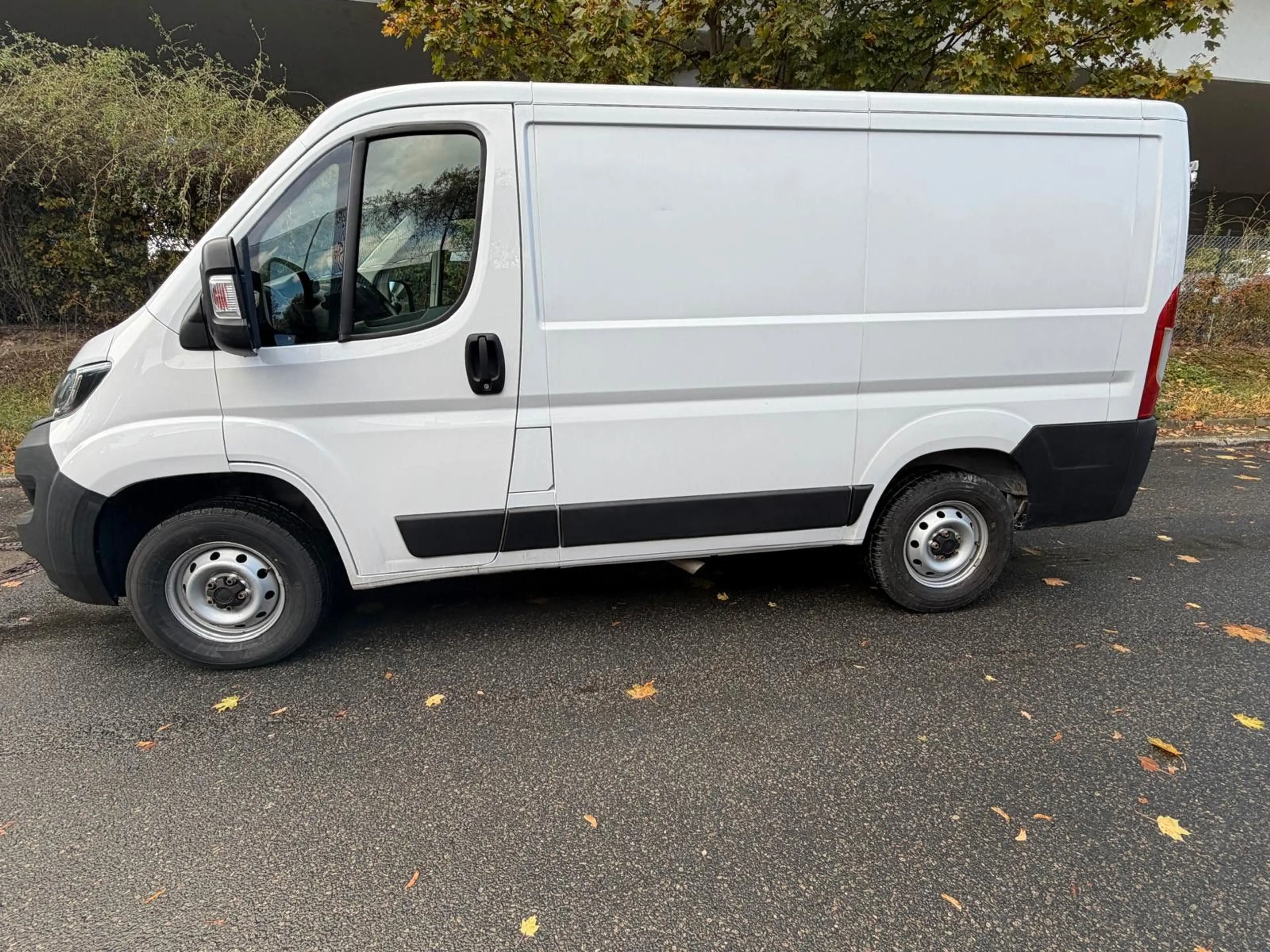 Fiat Ducato 2,2HDI Top Zustand 51TKM!3Sitz/R.Kamera — photo 6