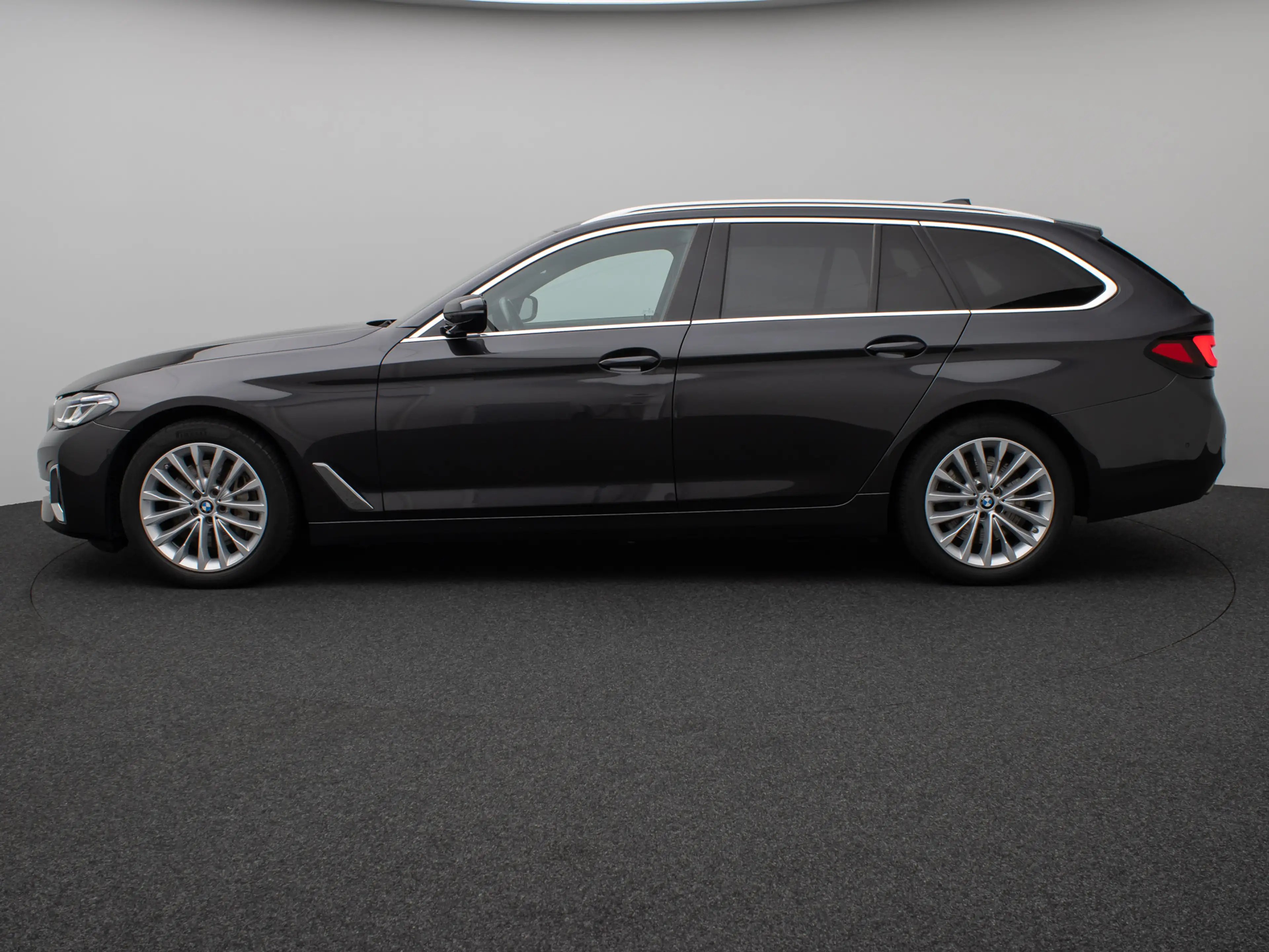 BMW 540 xD LuxuryLine Panorama Laser Kamera HUD H K — photo 11