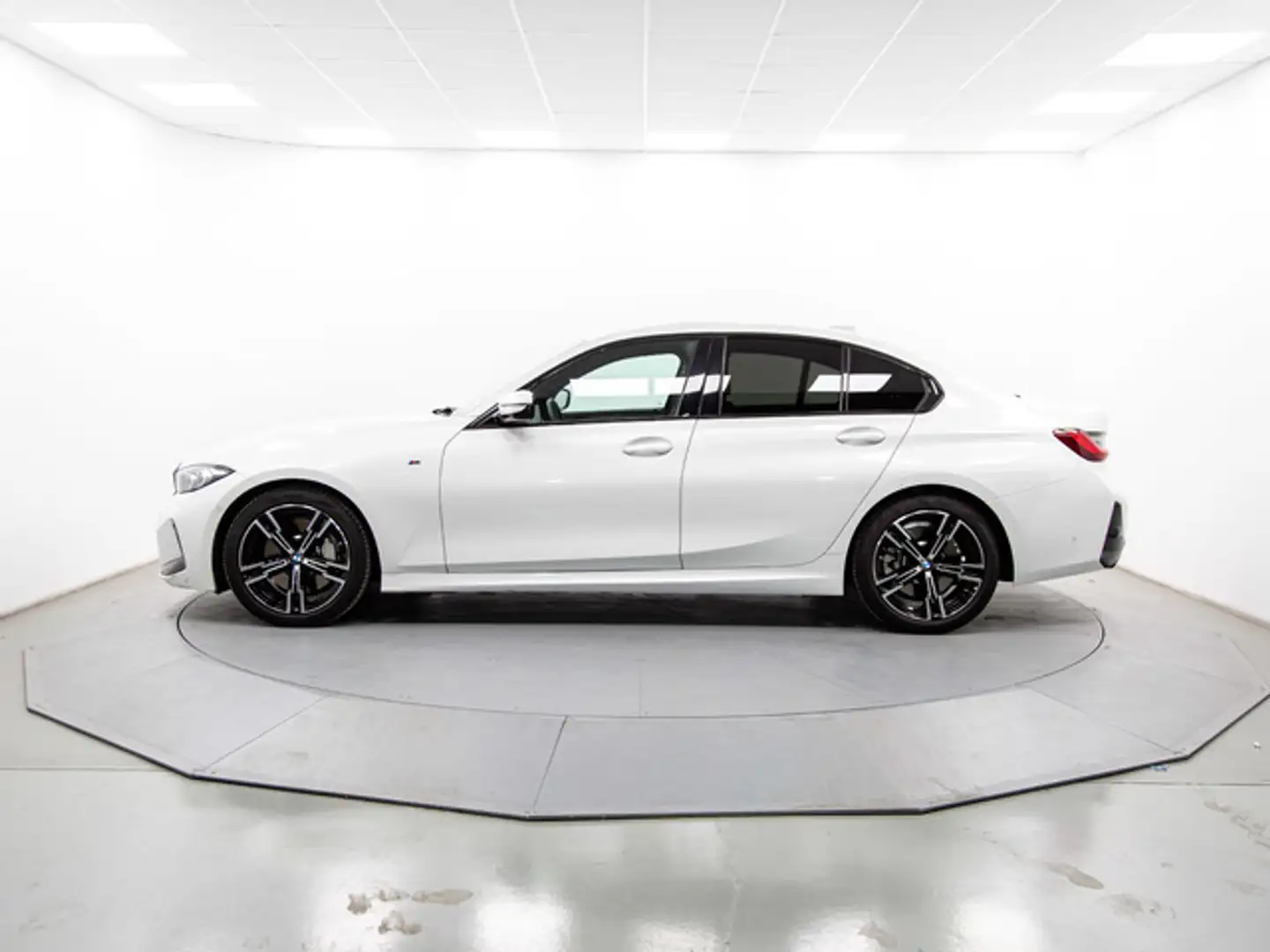BMW 330 330iA Weiß - 2