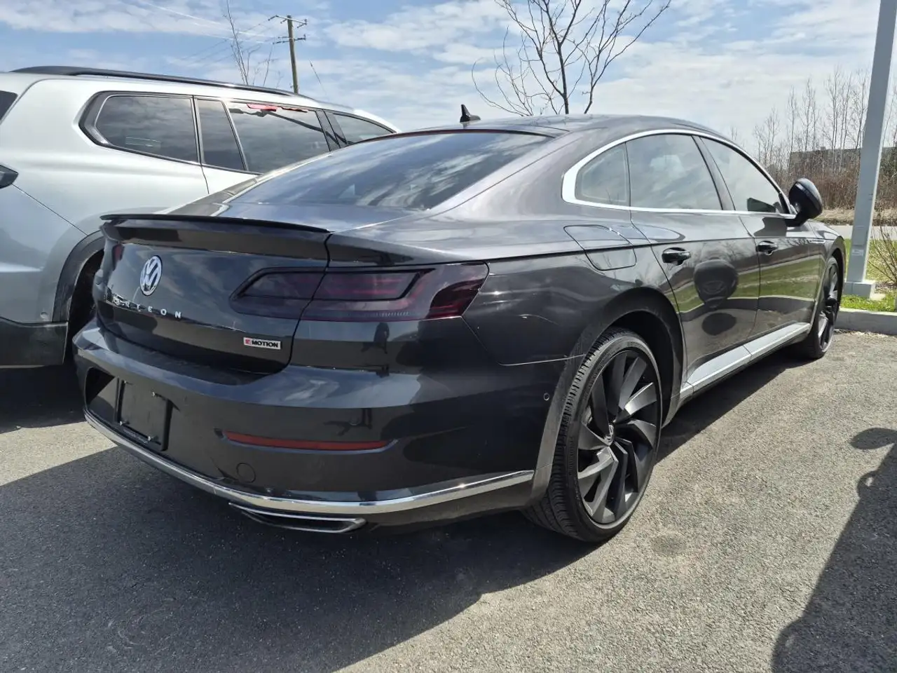 Volkswagen Arteon снимка Volkswagen Arteon