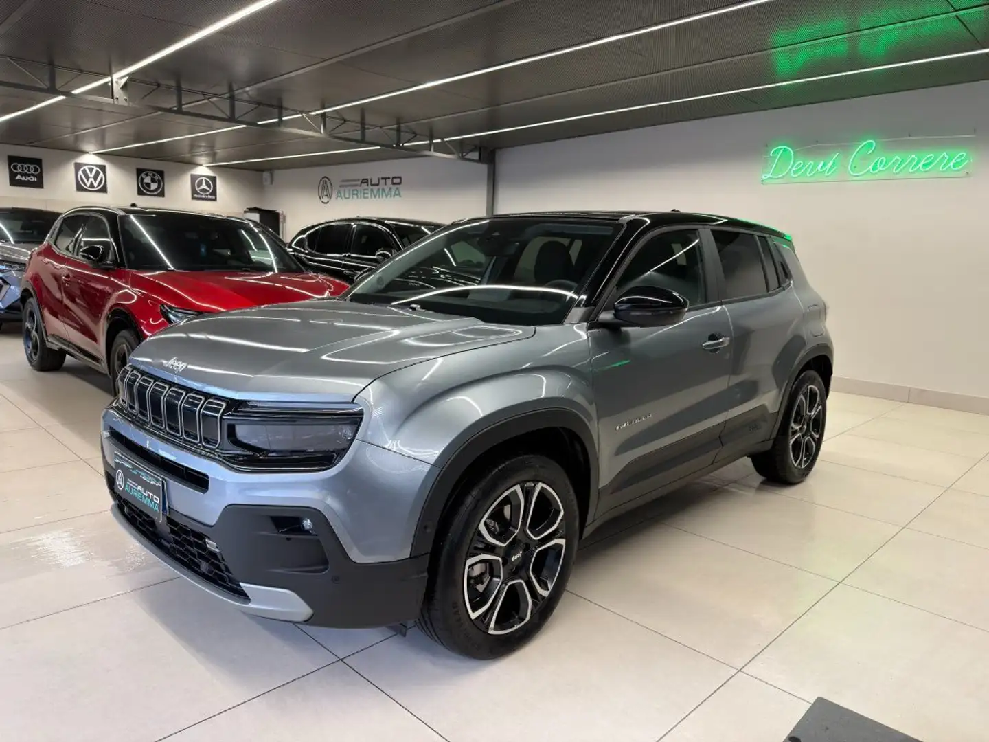 Jeep Avenger 1.2 TURBO E-HYBRID SUMMIT EDCT6 UFFICIALE Grigio - 1