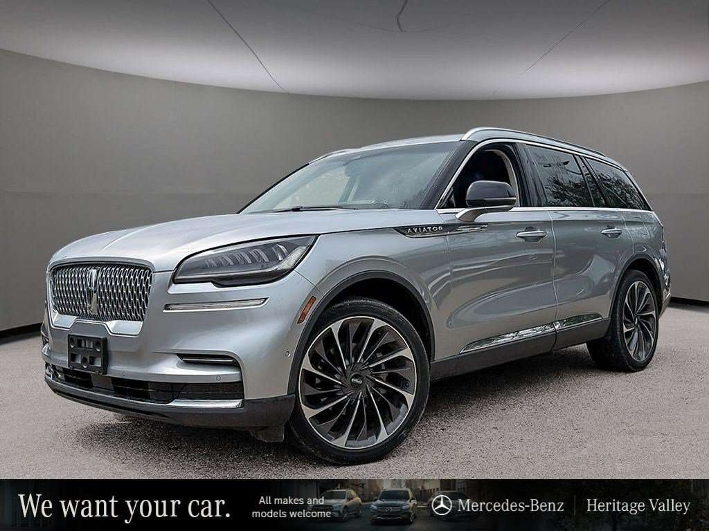 2022 Lincoln Aviator Reserve | Pano Vista Roof | Heated Seats | Adaptiv