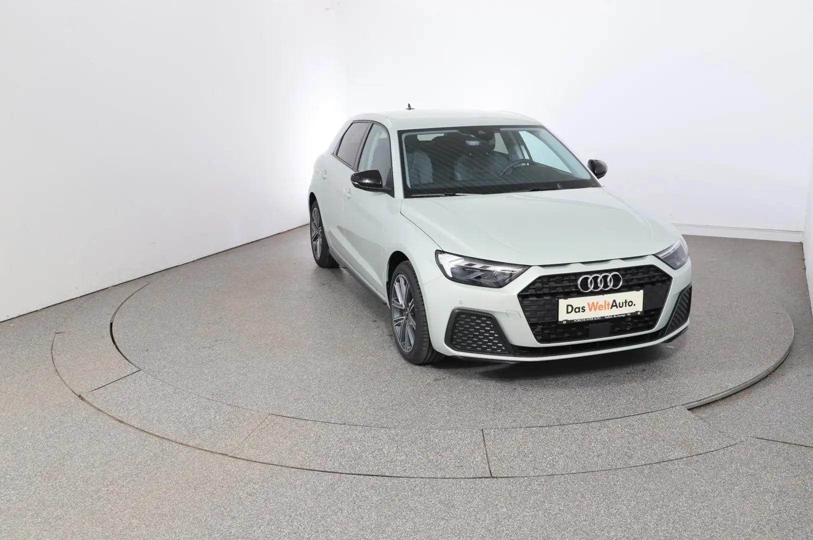 Audi A1 25 TFSI intense Silber - 2