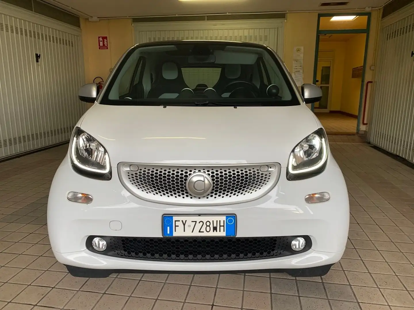 smart forTwo Fortwo III 2015 1.0 Passion 71cv Bianco - 2