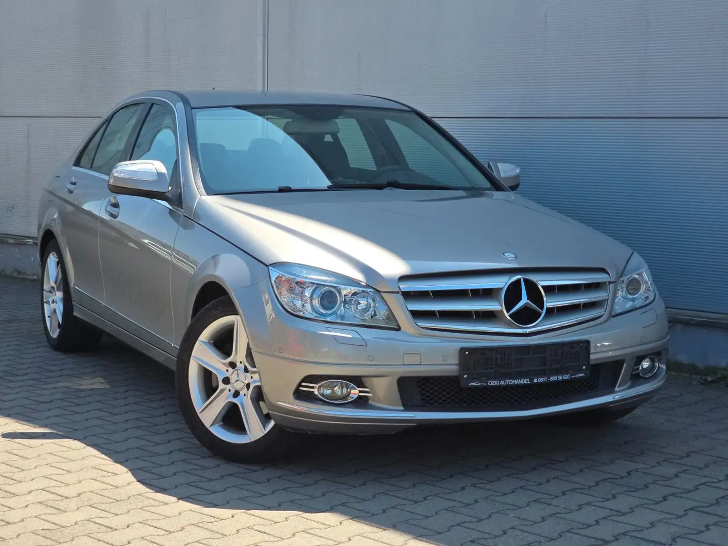 Mercedes-Benz C 230 Limousine Avantgarde (Automatik/V6) Silber - 1