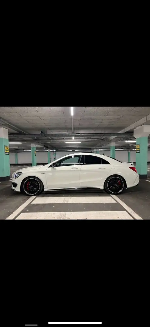 Mercedes-Benz CLA 45 AMG - 2