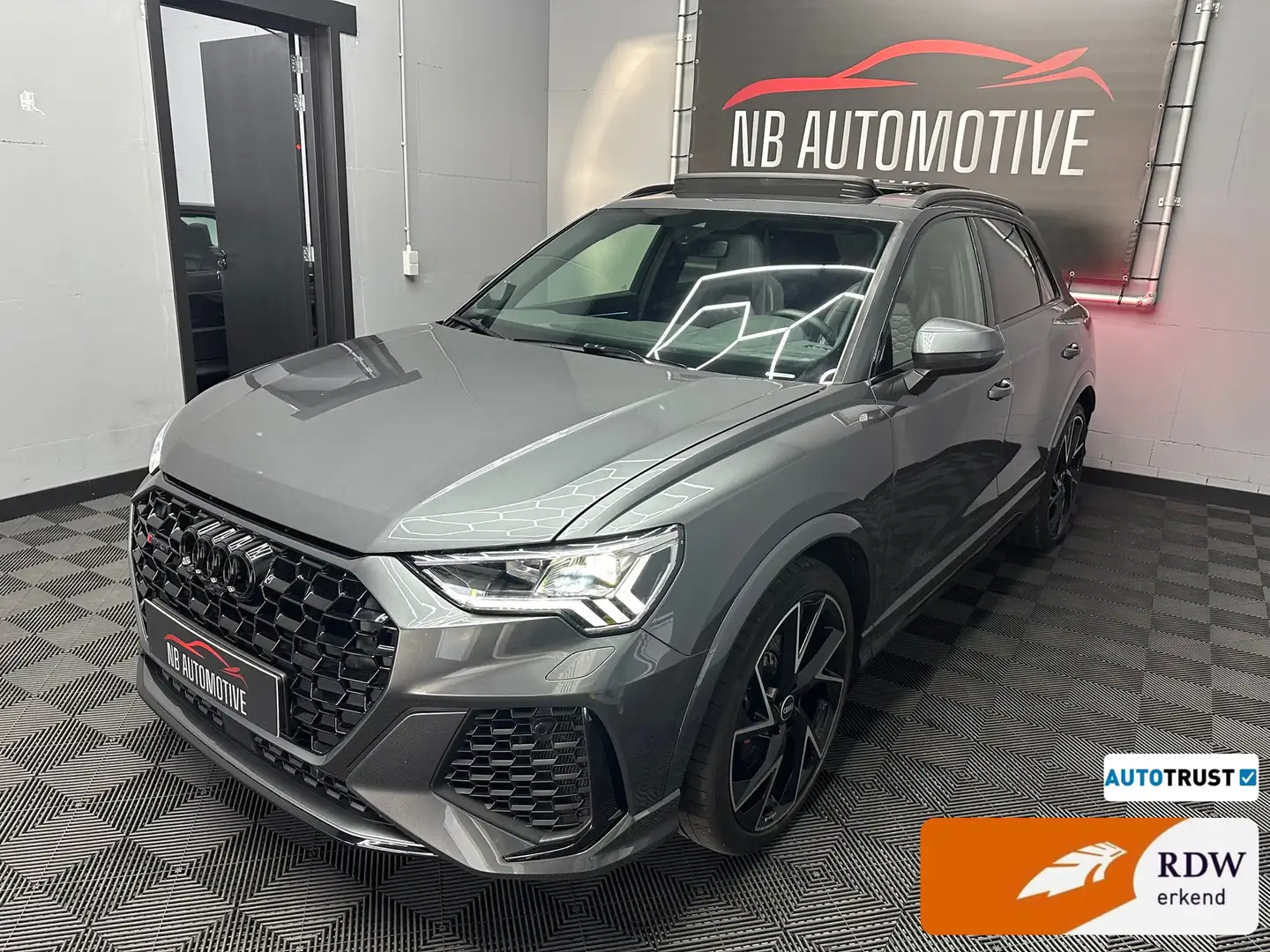 Audi RS Q3 RSQ3 2.5 TFSI Quattro Šedá - 1
