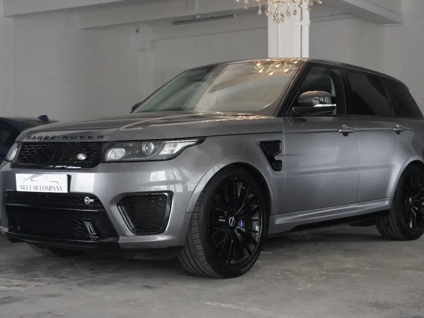 Land Rover Range Rover Sport 5.0 V8 SUPERCHARGED SVR AUTO Grau - 1