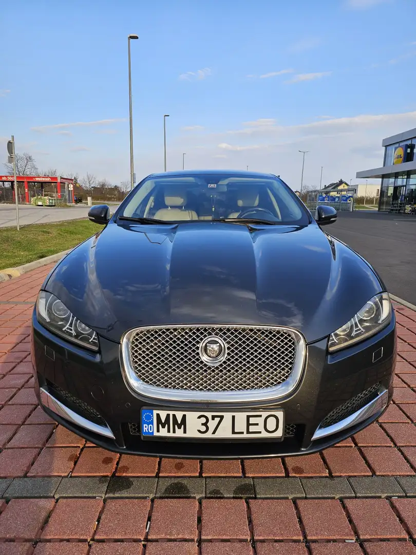 Jaguar XF 2.2 Diesel - 1