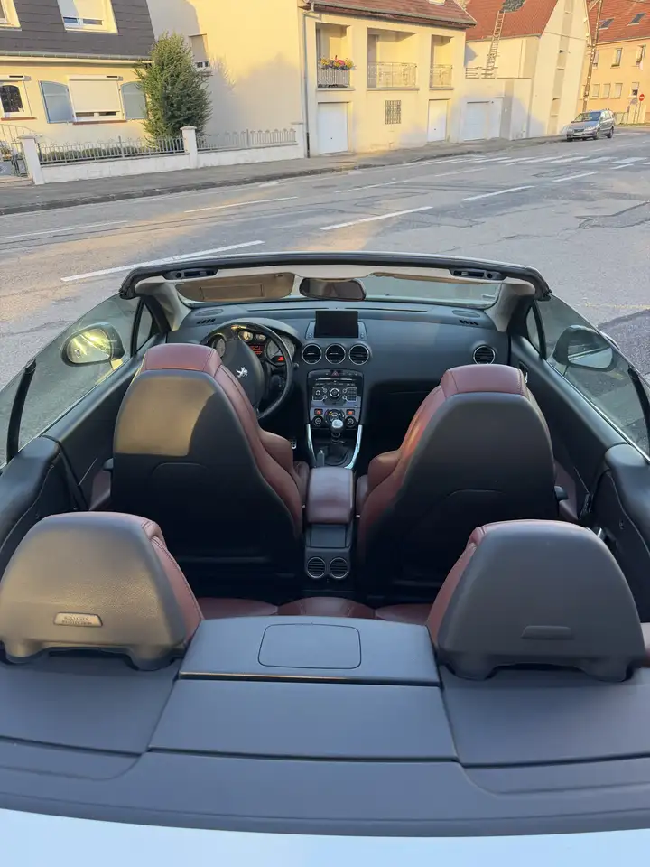 Peugeot 308 308 Coupé-Cabriolet — photo 8