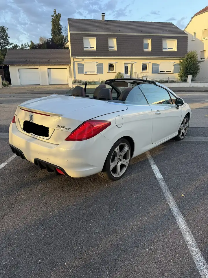 Peugeot 308 308 Coupé-Cabriolet — photo 2