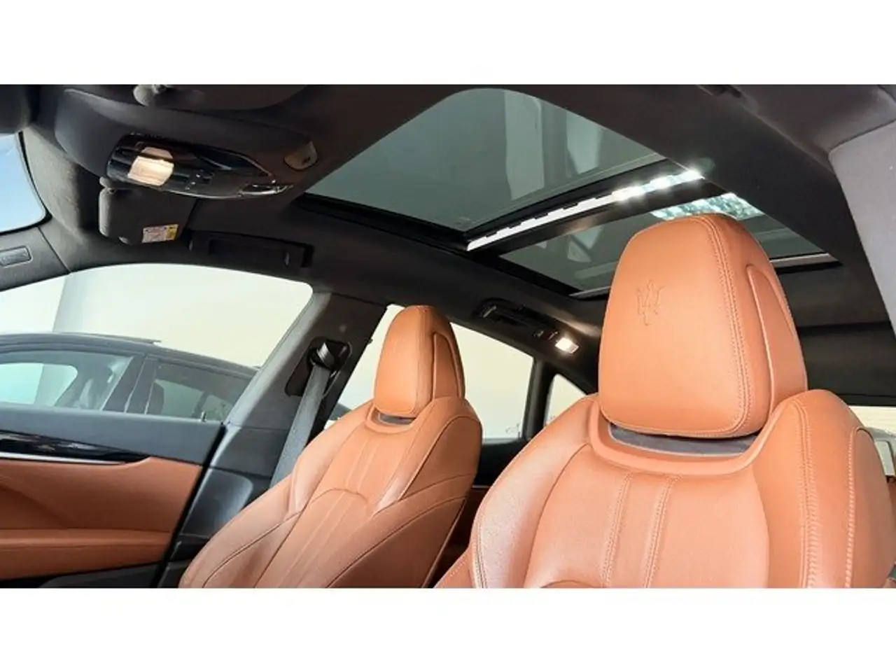 Maserati Levante 2023 — фото 7