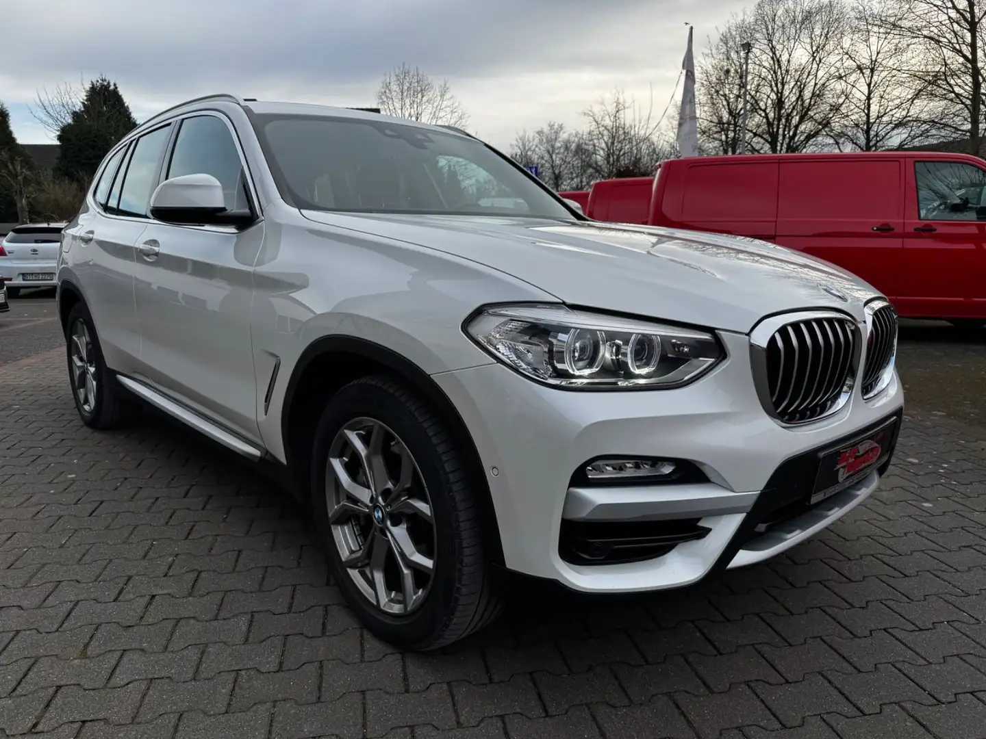 BMW X3 xDrive 30 d xLine AHK HuD DA+ DisplayKey uvm. Blanco - 1