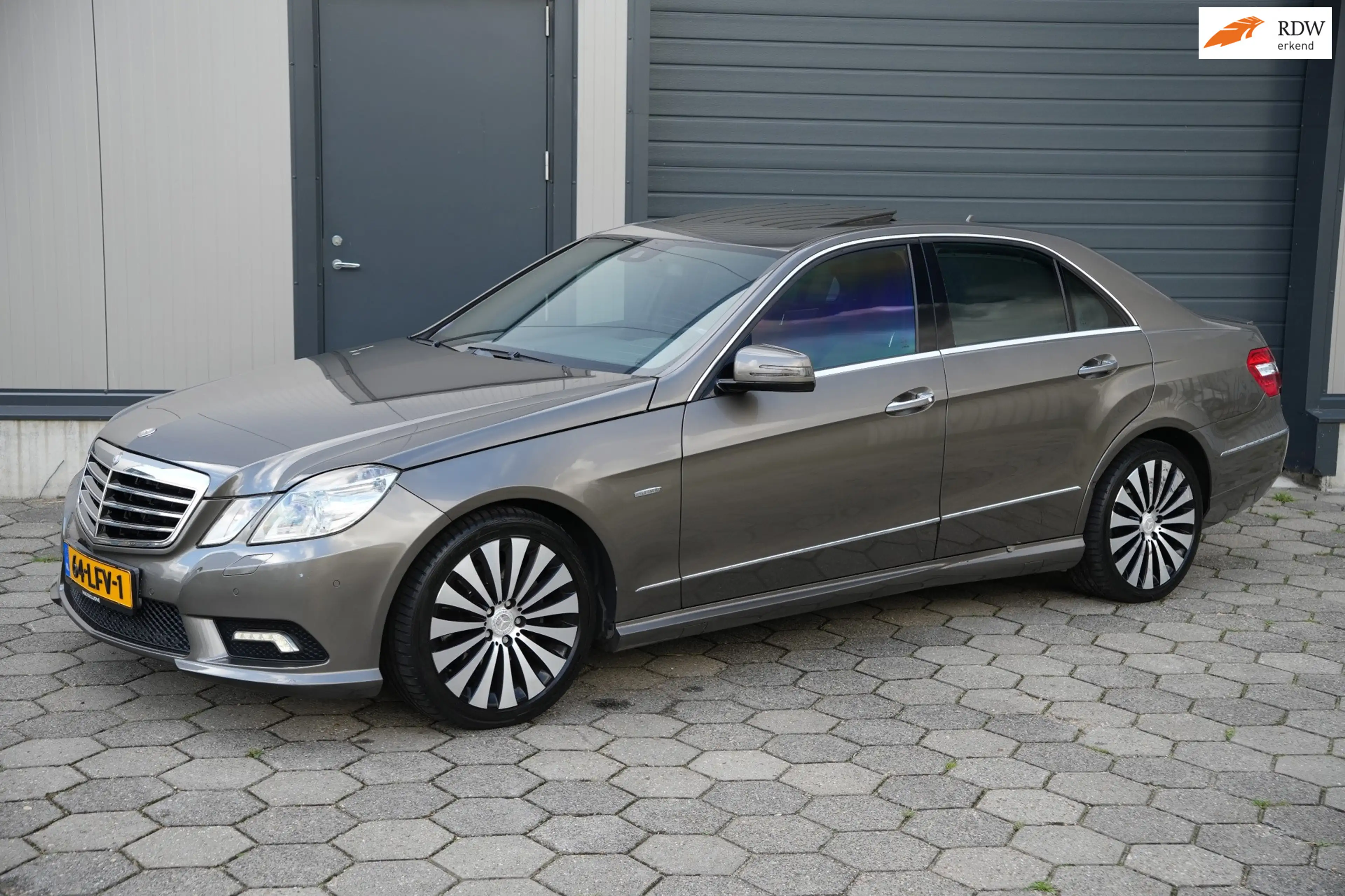 Mercedes-Benz E 350 CGI Avantgarde Vol Opties! Keyless, Luchtvering, M