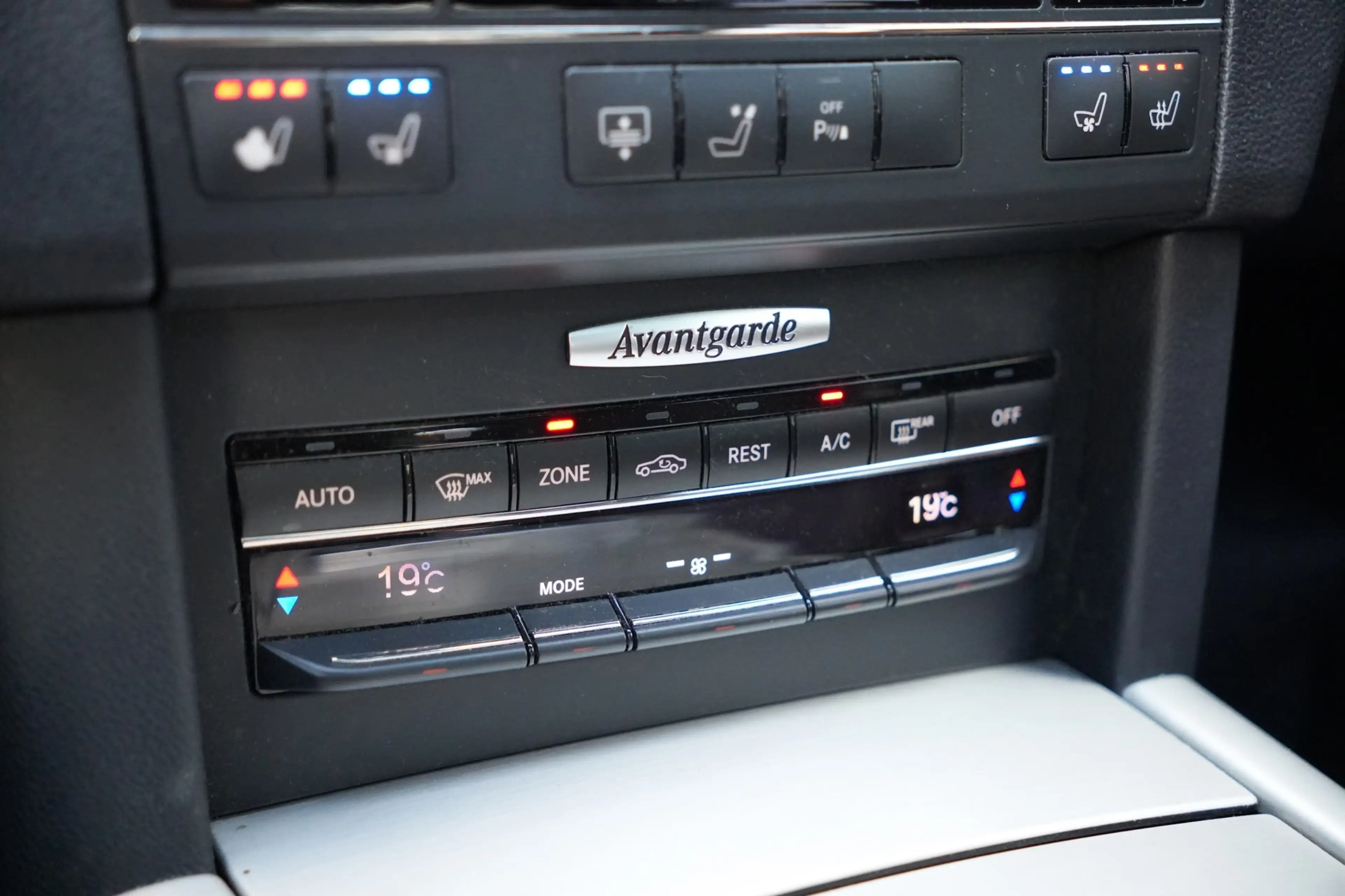Mercedes-Benz E 350 CGI Avantgarde Vol Opties! Keyless, Luchtvering, M — photo 13