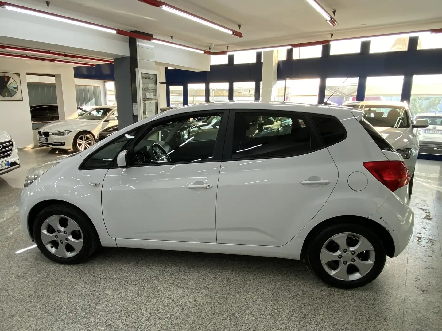 Kia Venga 1.4 crdi Active (wgt EX) 90cv Bianco - 2