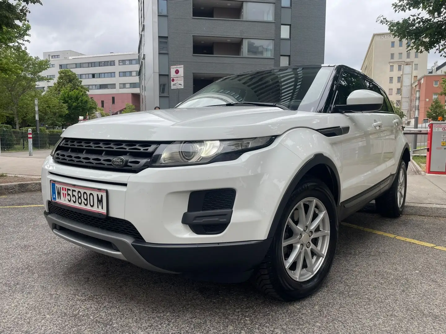 Land Rover Range Rover Evoque Pure 2,2 TD4 Aut. Weiß - 1