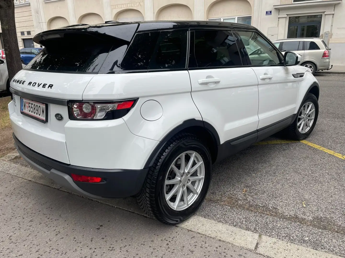Land Rover Range Rover Evoque Pure 2,2 TD4 Aut. Weiß - 1
