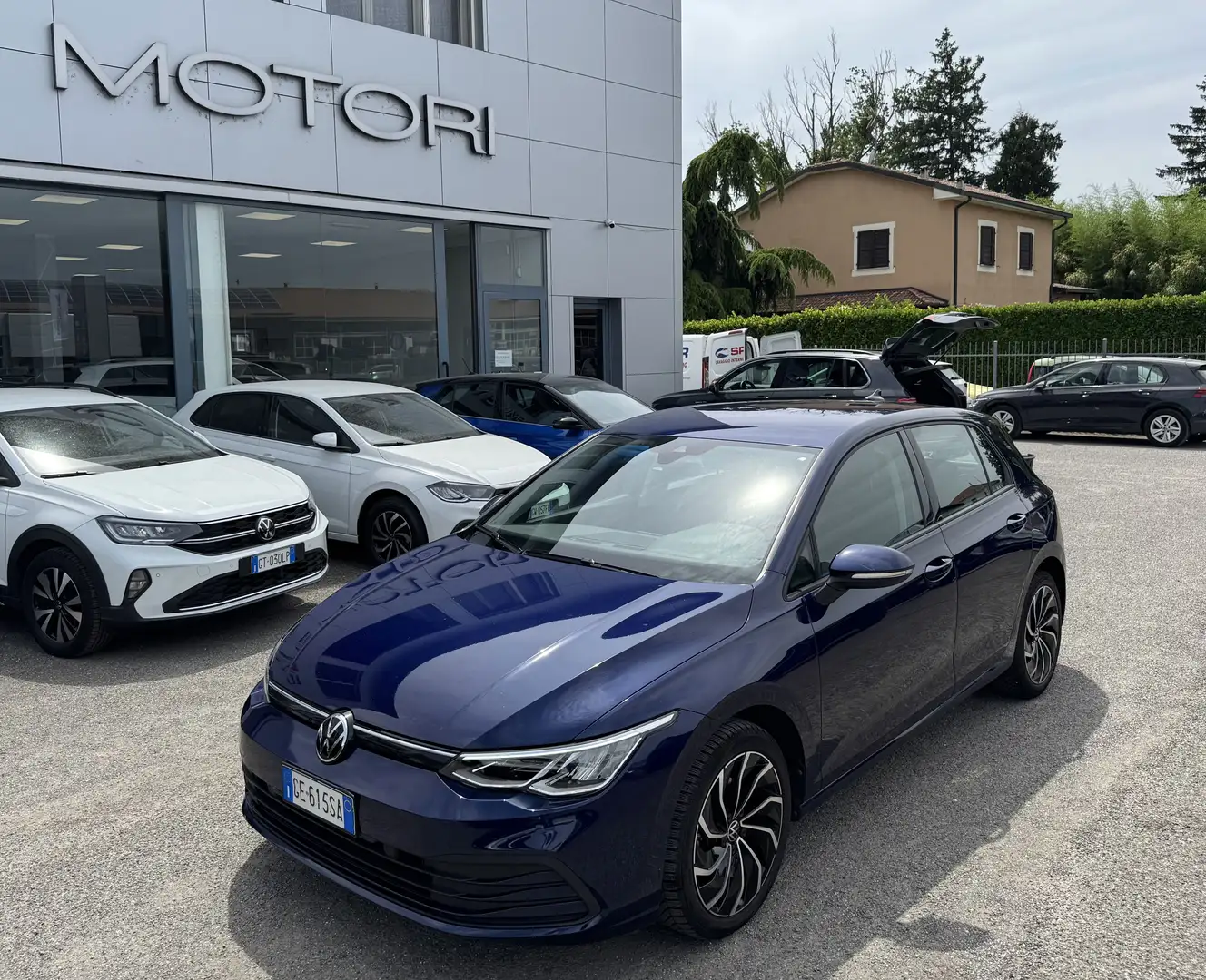 Volkswagen Golf 1.0 etsi evo Life 110cv dsg / NO VINCOLI Azul - 2