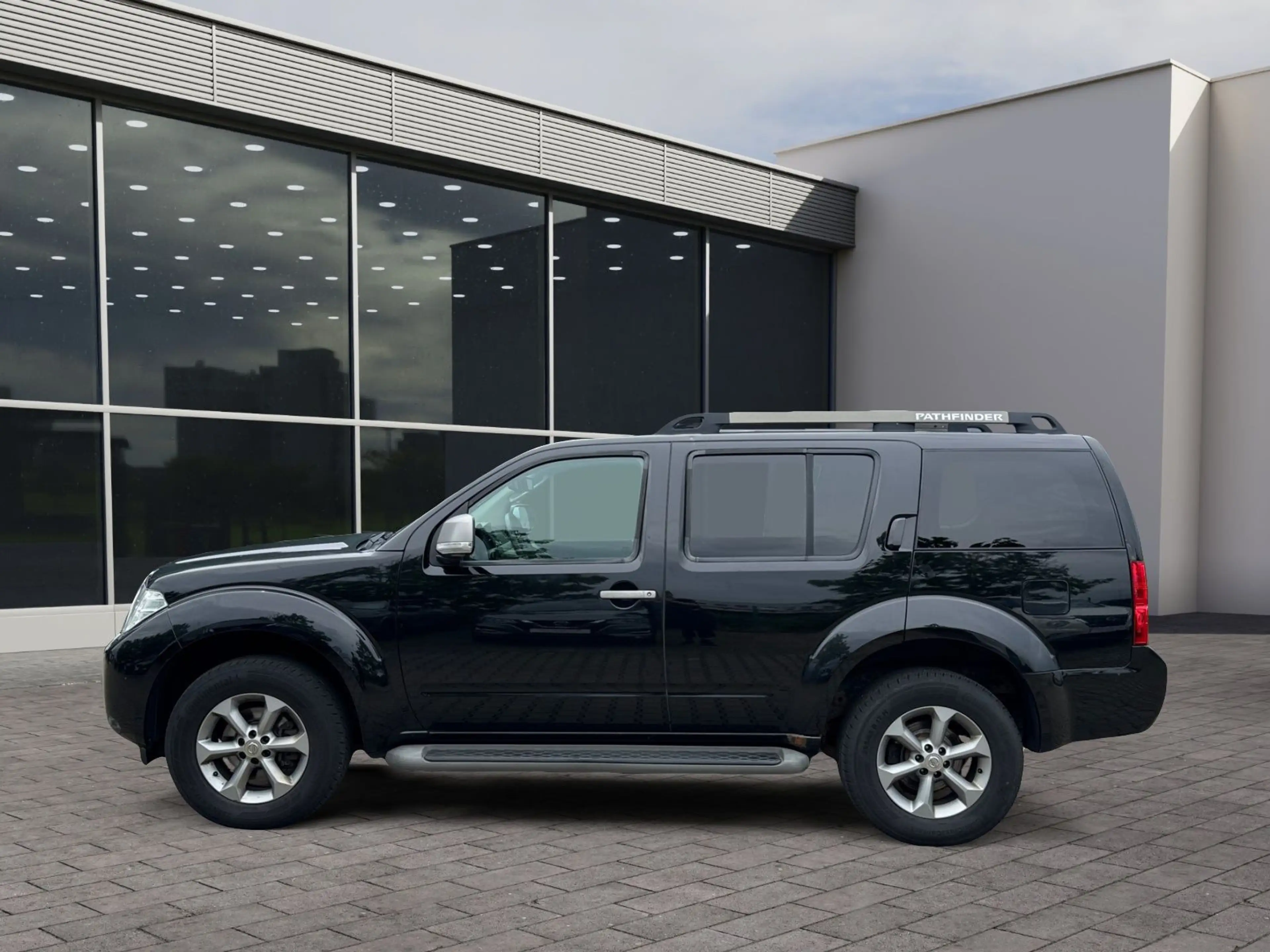 Nissan Pathfinder 2.5 dCi Platinum AHZV | NUR EXPORT, K — photo 4