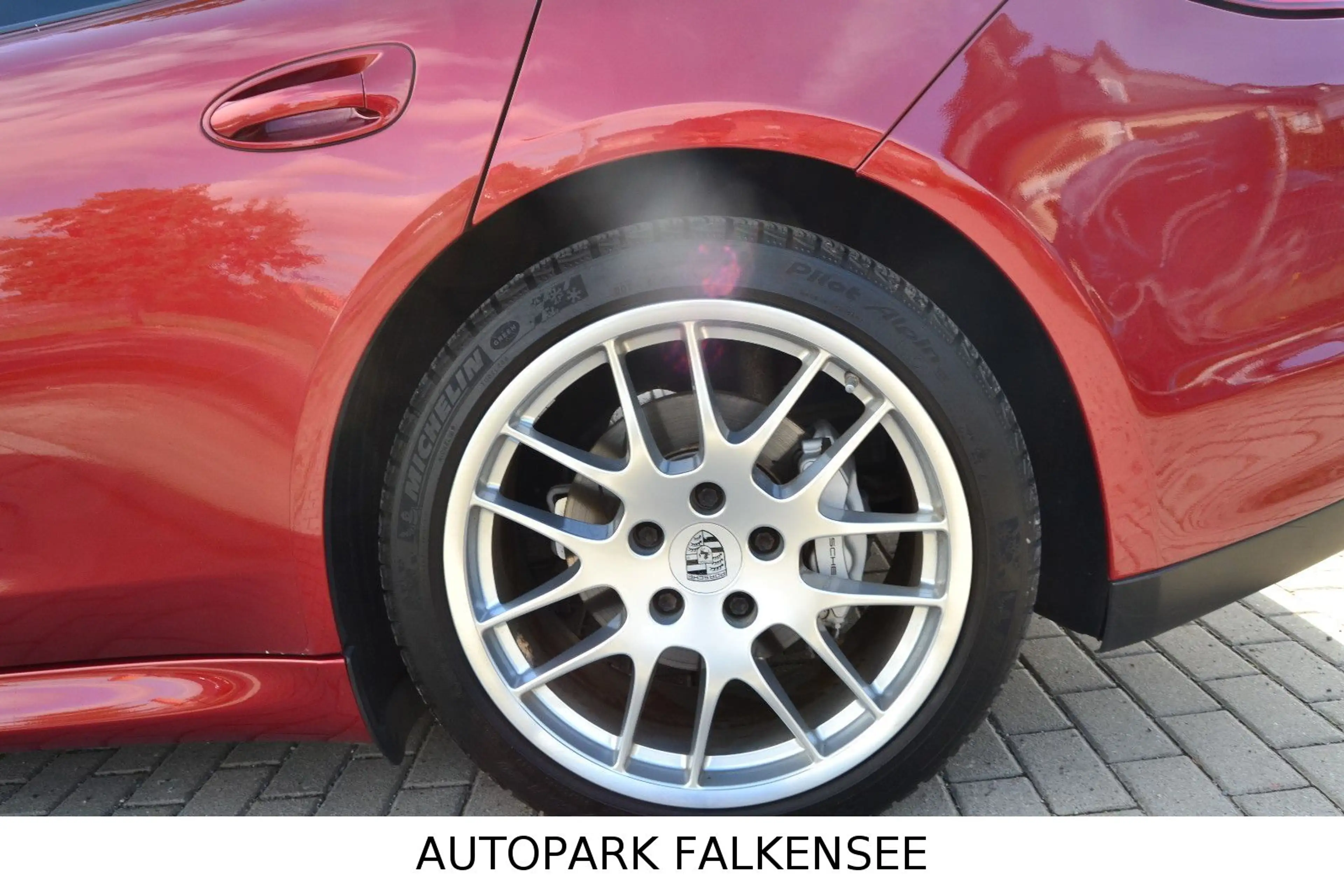 Porsche Panamera PANAMERA HYBRID S GUTE AUSSTATTUNG+SAUBER — photo 10