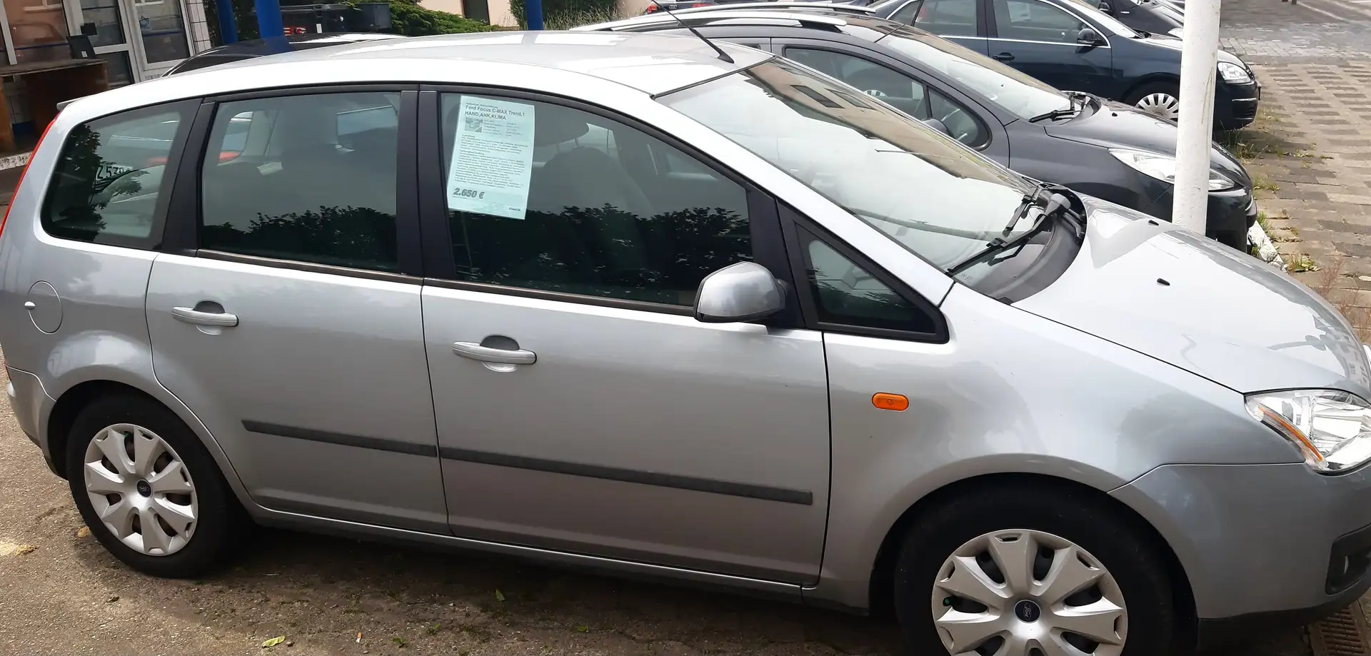 Ford C-Max 1.8 benziner 92kw Silber - 2
