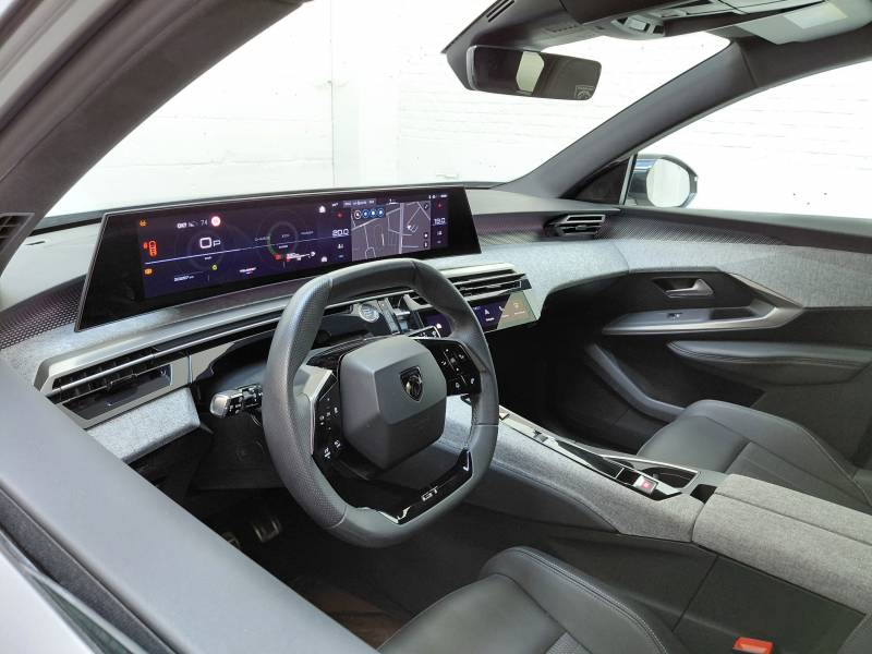 Peugeot 5008 3 1.2 HYBRID 136 e-DSC6 GT — photo 10