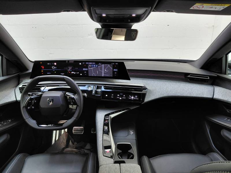 Peugeot 5008 3 1.2 HYBRID 136 e-DSC6 GT — photo 9