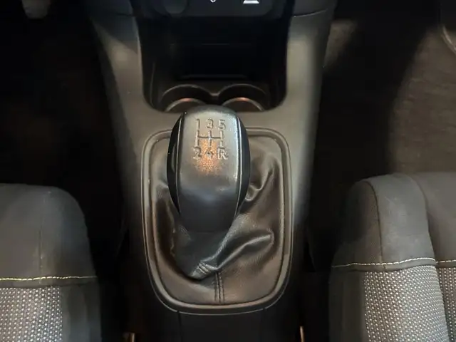 Citroen C3 view 11