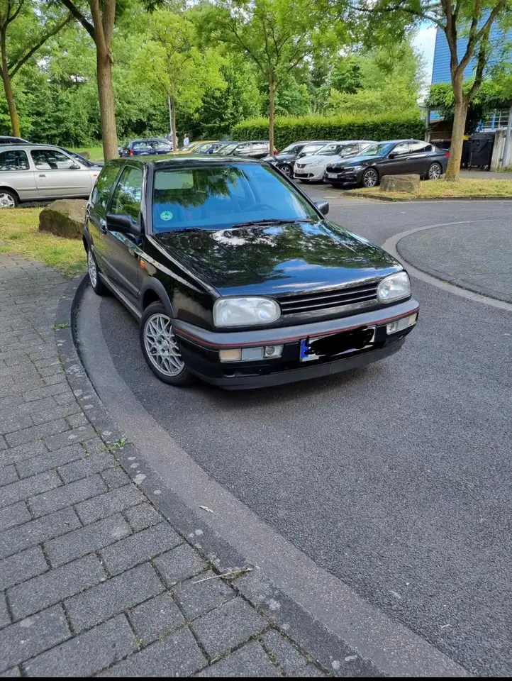 Volkswagen Golf GTI 2.0, foto 1