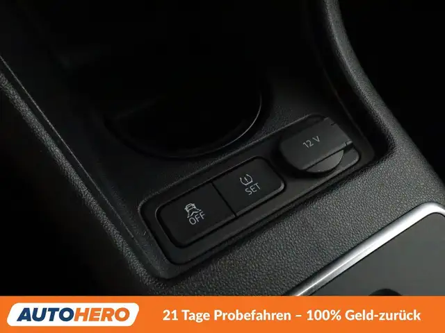 Volkswagen up! view 23