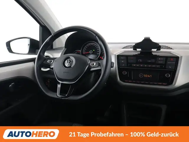 Volkswagen up! view 13